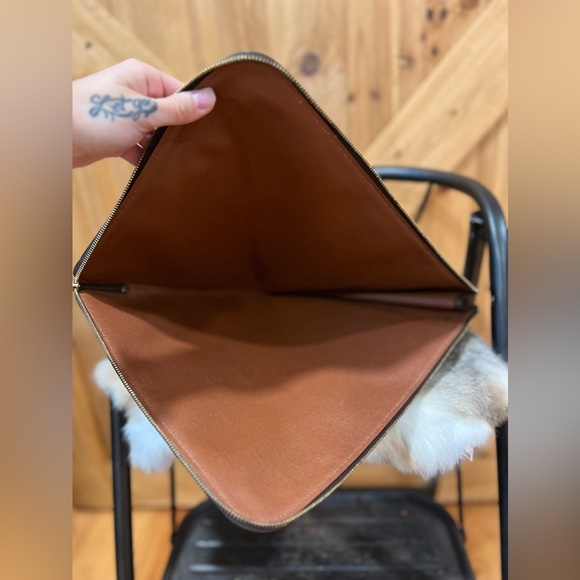 Louis Vuitton Porte Documents, Laptop Case - Picture 6 of 6